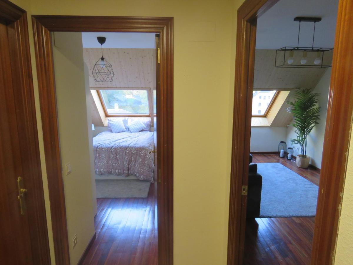 Atico Duplex Reformado Con Vistas A La Montana Leilighet Canfranc Eksteriør bilde